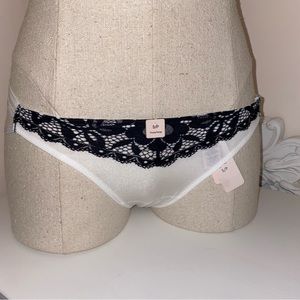 New string panty white and black lace